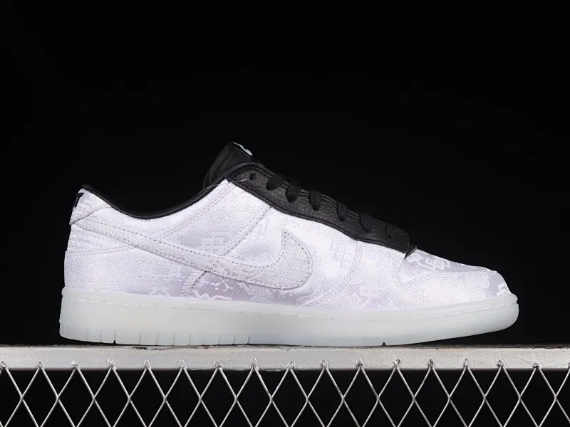 All Categories Nk SB Dunk Series Nk SB Dunk Low Low-top sneakers LW version Nk Dunk Low x Fragment